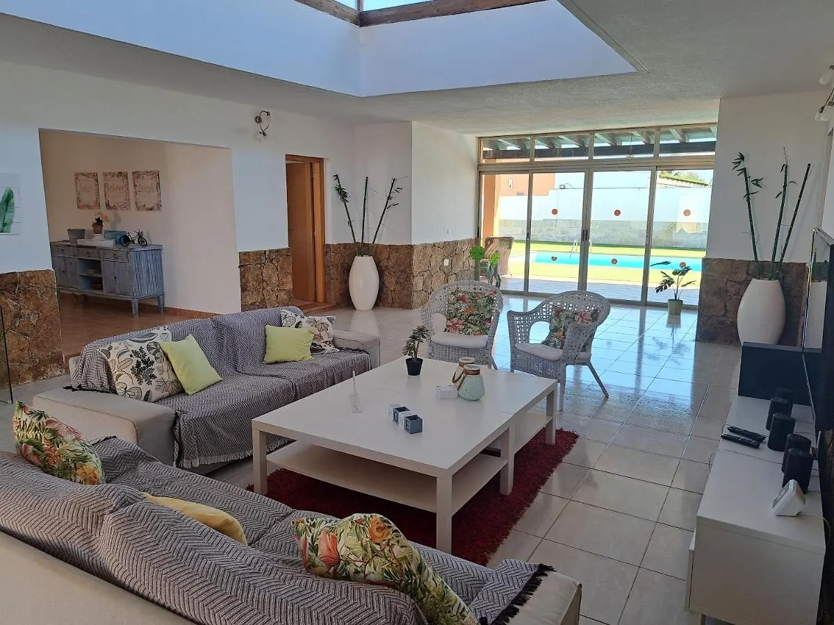 Villa Paradise Ла-Гирра